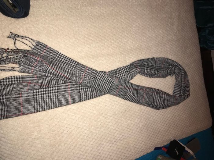 Cintos (ZARA; Pull&Bear) e Cachecóis (ZARA) - Moda Masculina