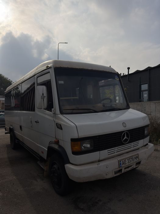 Mercedes Benz 711D
