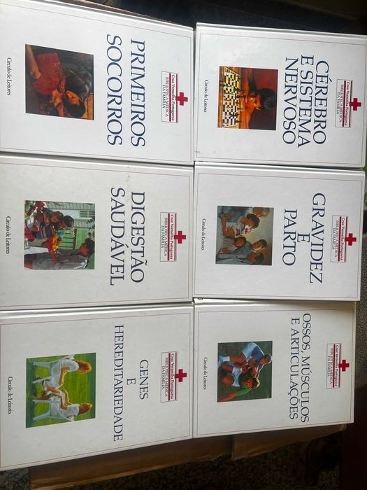lote livros Biblioteca Medica da Familia Cruz Vermelha