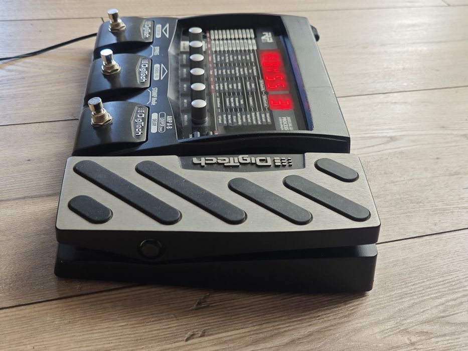 Multiefekt gitarowy procesor  DigiTech RP355