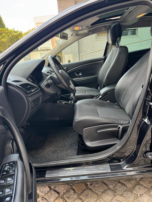 Renault Mégane Break — fotografia 8