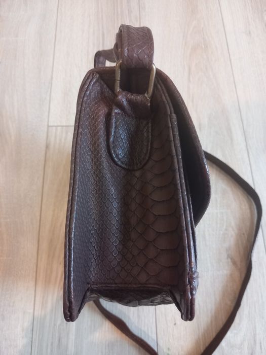 Torebka kuferek New Yorker