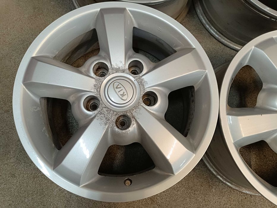 4x Alufelgi Kia Sorento 7x17 5x139.7 Et45
