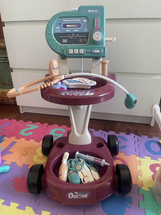 Carrinho de medico para brincar
