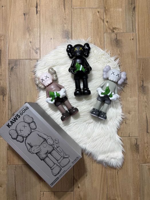 Фігурка KAWS Bearbrick CASH, іграшка-статуетка Кавс Бербрик з грошима