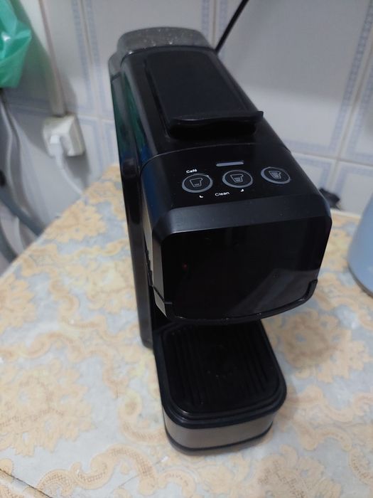 Cafeteira pouco usada