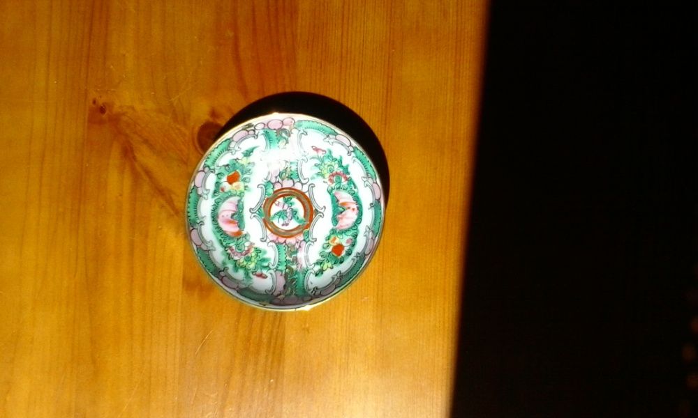 Lote de 2x peças de famílias diferentes - Motivo Oriental / Asiático