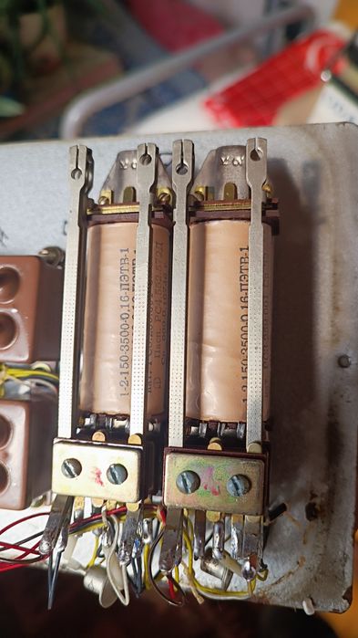 Микросхема с радиодеталями