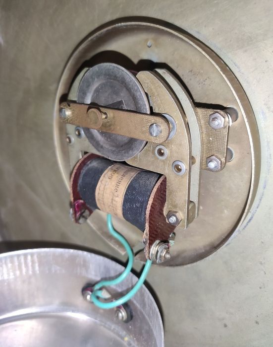 Продам часы  ЗЧЛ на стенные заводские