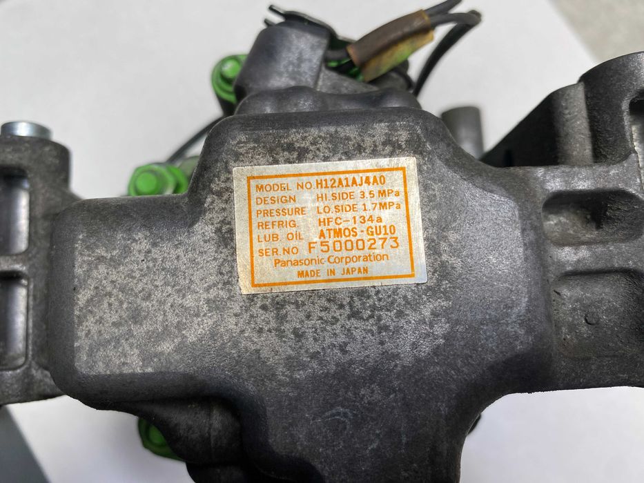 Компресор кондиціонера Mazda 3 BK - 2.0 / Mazda 5 CR19 - 1.8-2.0