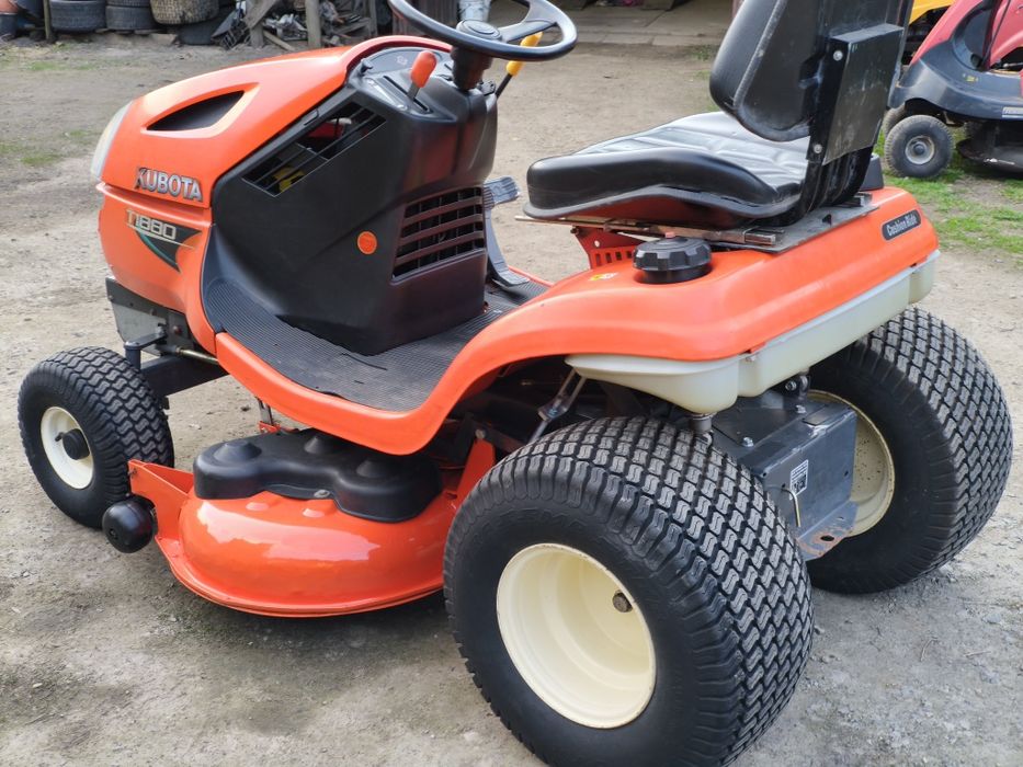 Traktorek kosiarka Kubota T1880