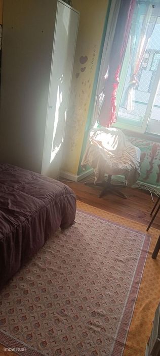 Quarto - localizado em Picoas Lisbon