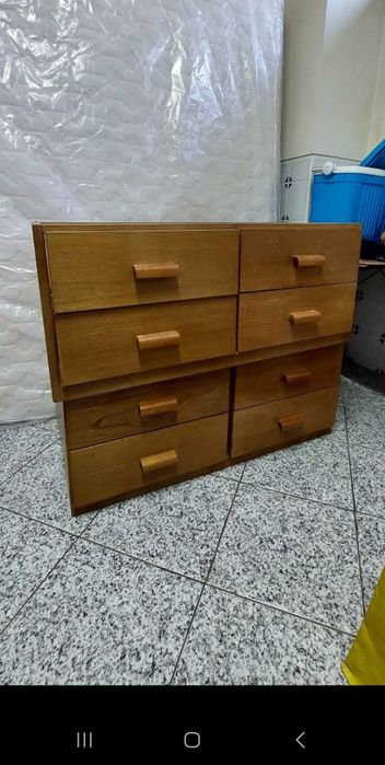 Módulos em Madeira de Castanho