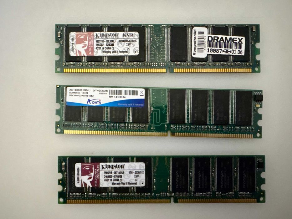 Pamięci RAM DDR-400  - 3szt (2,5GB)