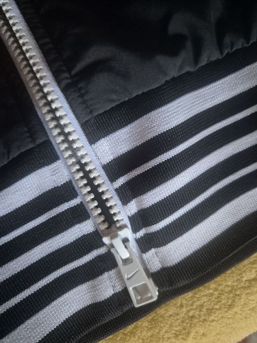 Продам спортивный костюм Nike
