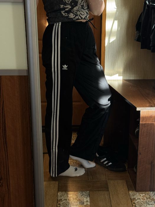 Штани adidas originals жіночі М