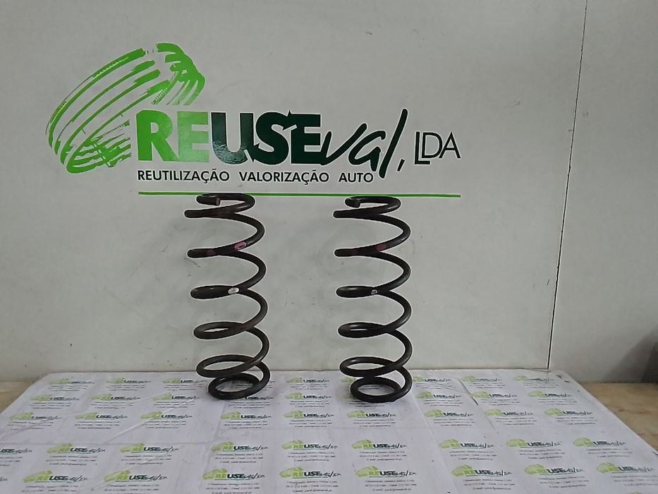 Mola de suspensão trás esquerda SUZUKI Swift III (MZ, EZ)