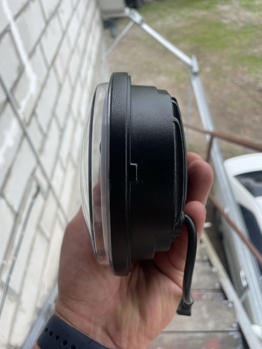 Фары светодиодные 5.75 дюйма.