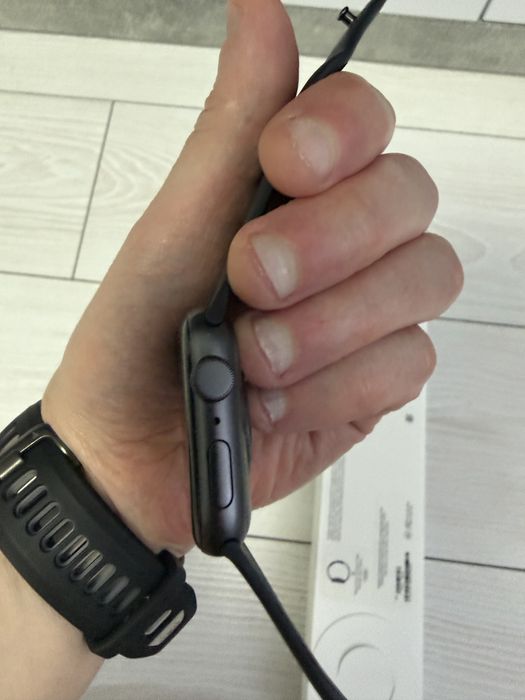 Apple Watch SE 44