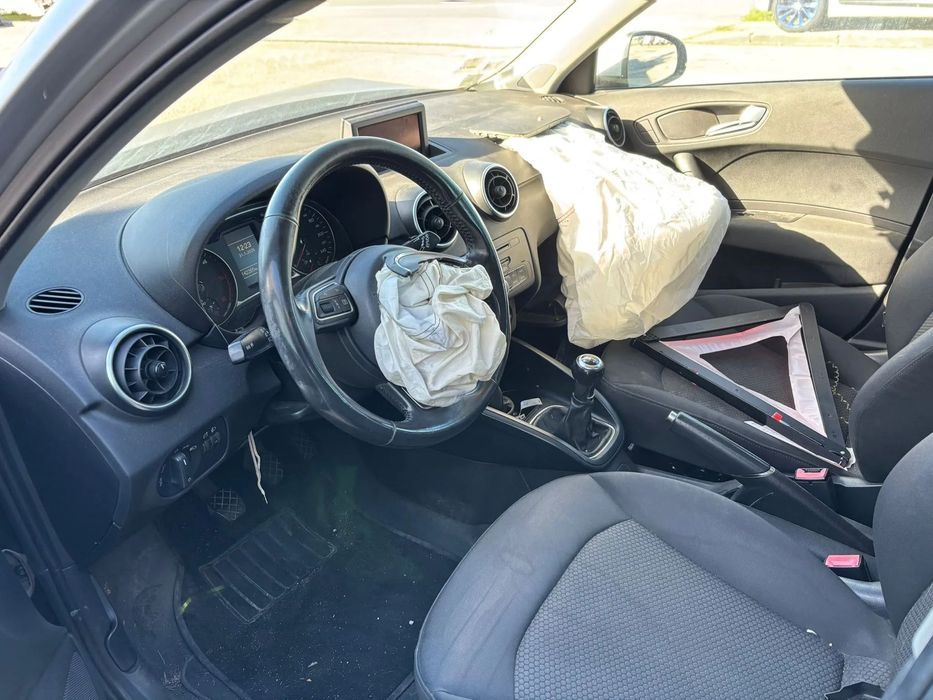 Peças Audi A1 1.6 TDI do ano 2012