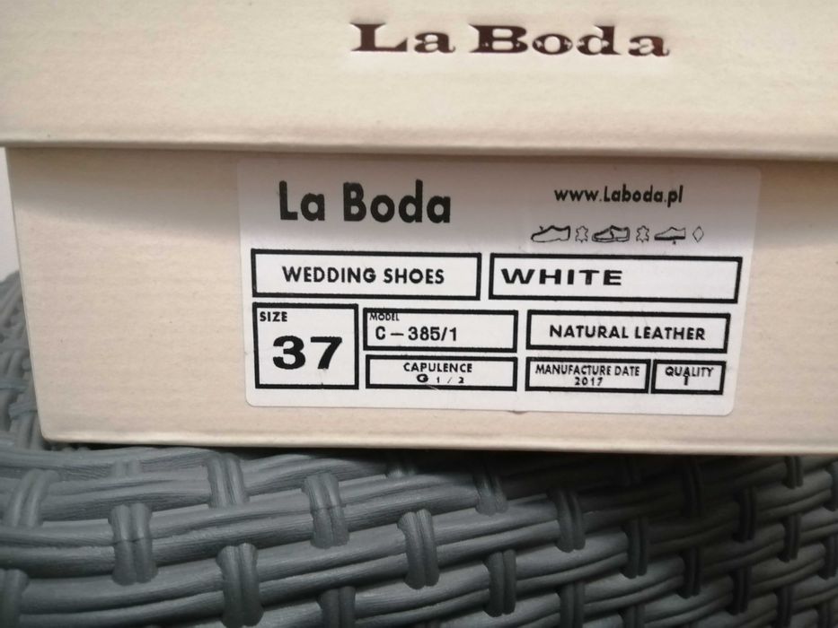 klasyczne/ Buty ślubne/ białe/ skórzane/ LaBoda