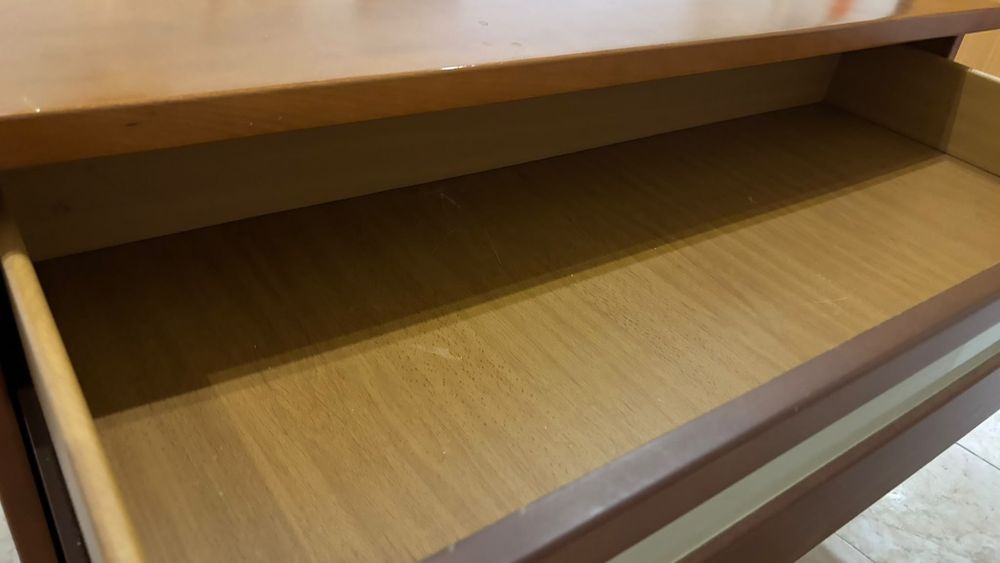Cómoda e 2 mesas de cabeceira