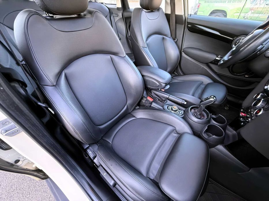 MINI Cooper      2021