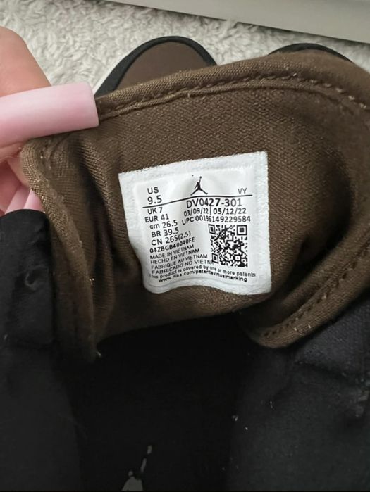 Air Jordan 1 Mid SE