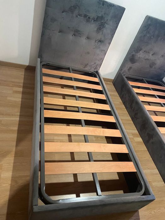 Cama de solteiro cinza