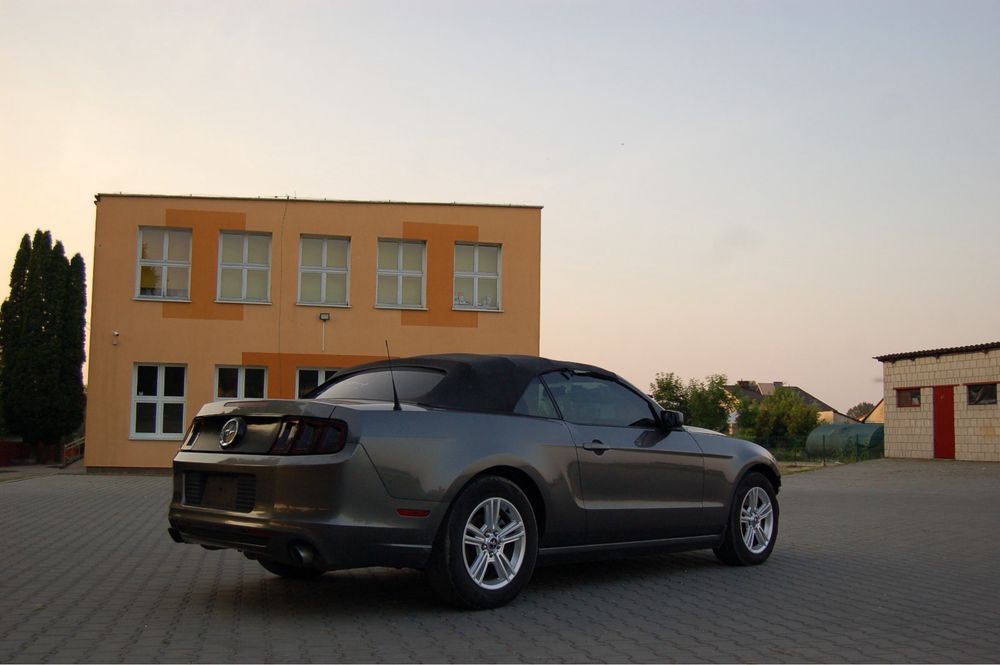 Ford Mustang Cabrio 3.7 V6 2013r  Auto w Polsce!