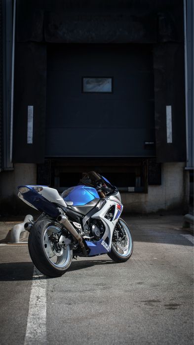 Suzuki GSXR1000 K8