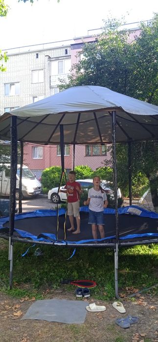 батут великий 4 м
