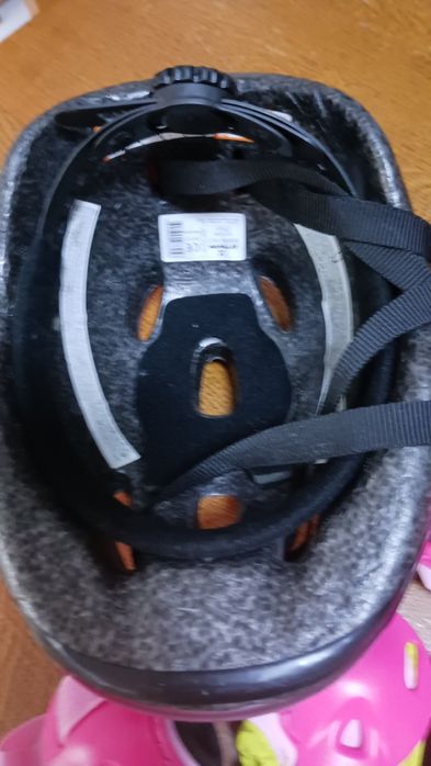 Conjunto de proteção para vários desportos 
Joelheiras