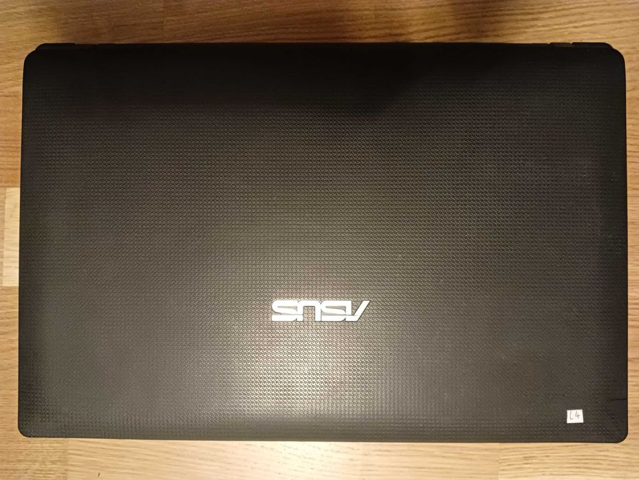 ASUS N71JA-TY061 i5-430M, 4GB DDR3, HDD 320GB, DVD-RW