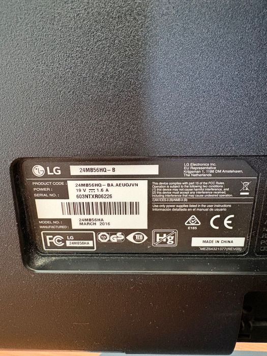 Monitor LG 24" IPS LED – Full HD – Bom estado