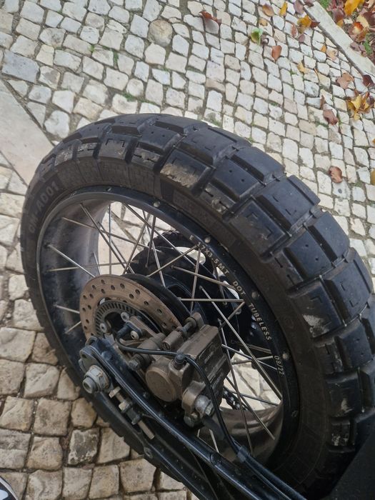 Zontes 125 praticamente nova