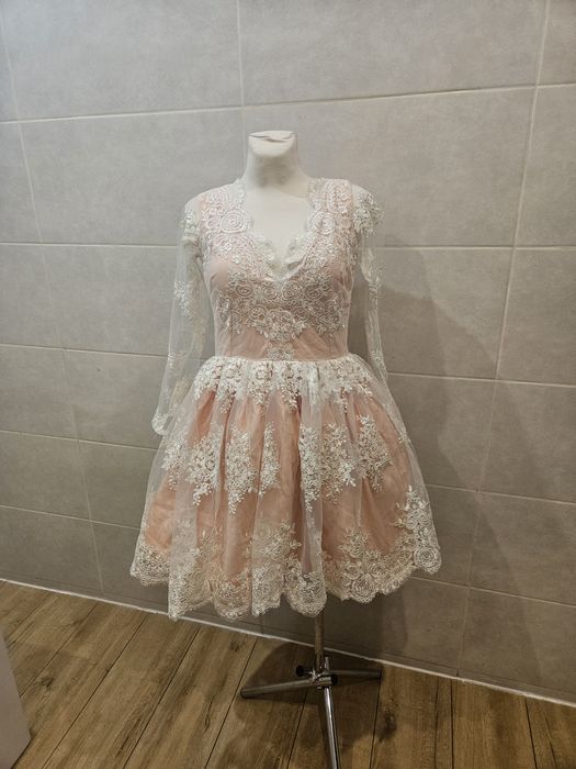 Pudrowy róż sukienka siateczka balowa tiul koronka xs