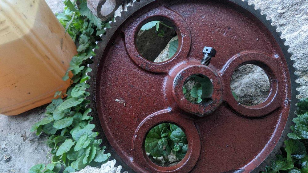 Шестерня кінної косарки