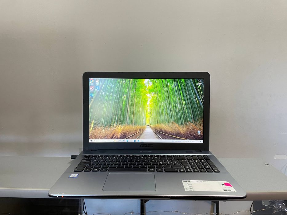 Ноутбук Asus R541U Intel(R) Core(TM) i3-6006U CPU 2.00GHz 1.99 GHz