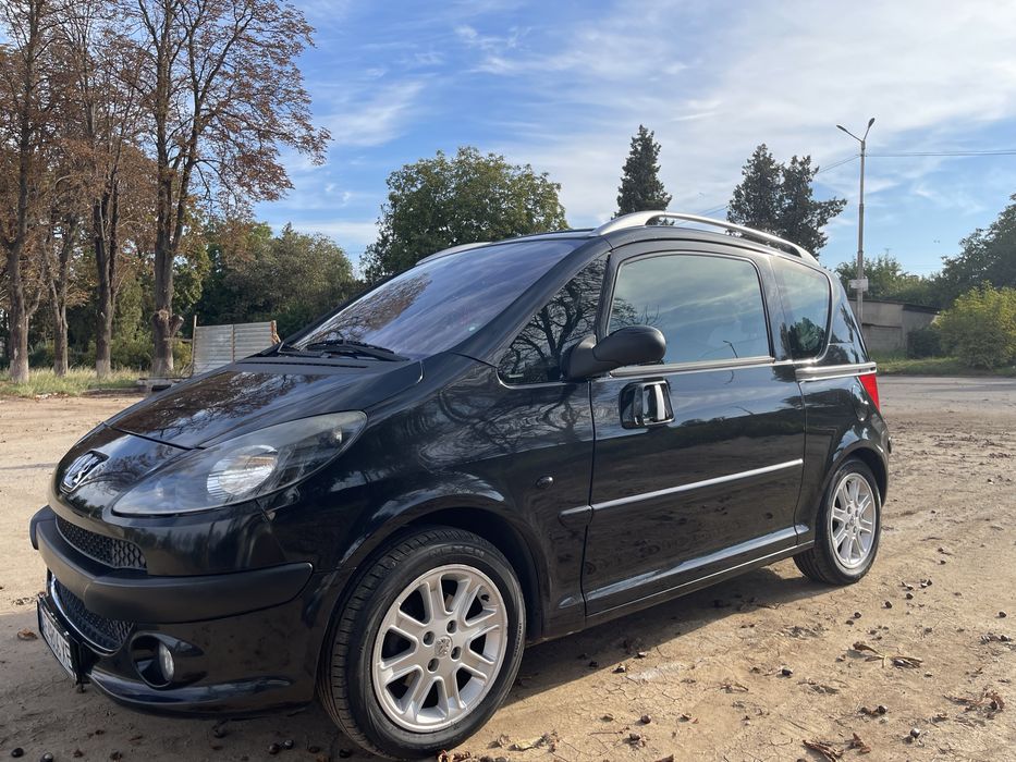 Peugeot 1007 | Надійний та економічний автомобіль для міста