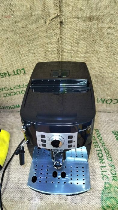 Кавомашина  22 рік delonghі magnifica s