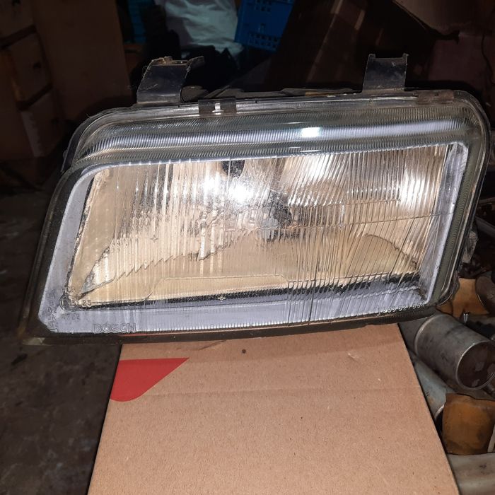 Фара ліва AUDI A4 B5