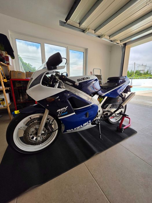 Suzuki rgv 250 VJ21A