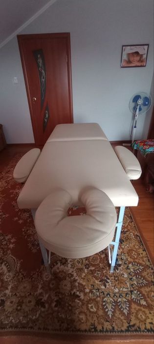 Масажний переносний стіл