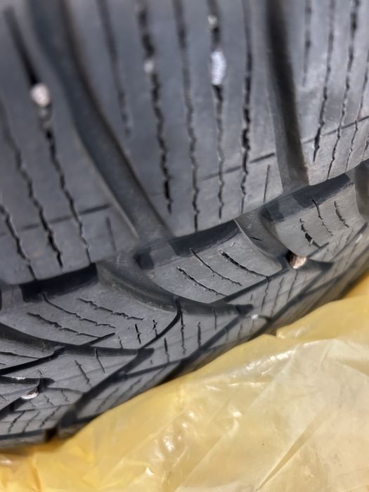 Opony Zimowe Dębica 245/45 R18