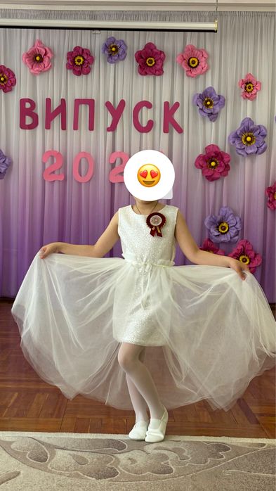 Святкова сукня на випускний