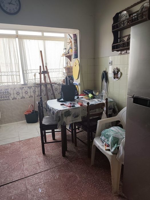 Apartamento duas assoalhadas no Lavradio