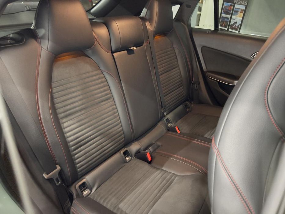 Mercedes-Benz CLA 220 d 7G-DCT AMG Line