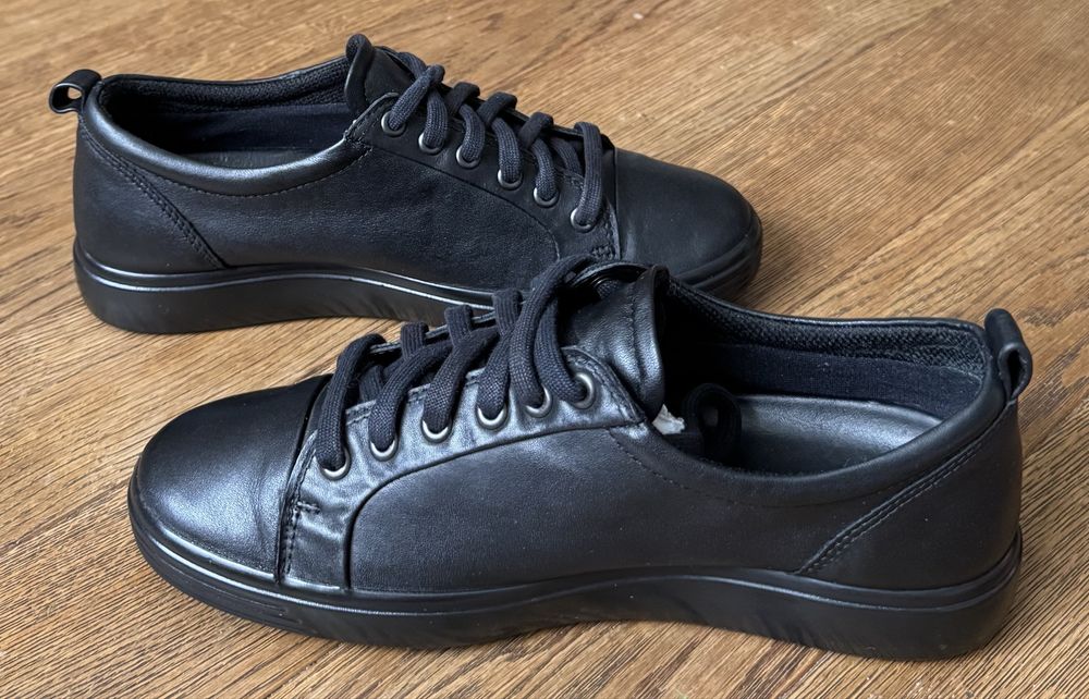 Ecco Soft шкіряні кросівки Gore-tex р.39 (25 см)