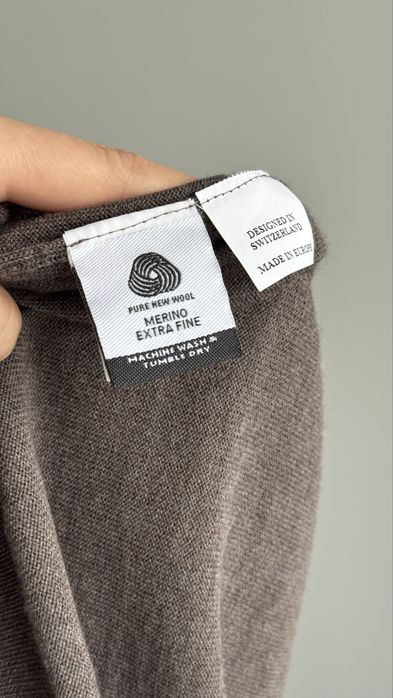 Жіночий вовняний пуловер s/m